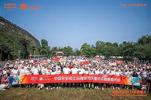 基翁-埃利斯：这场比赛我们每个人各自为战 打得不团结