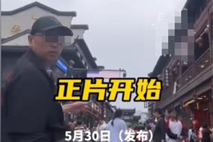 媒体人：居然发现蒋圣龙打中锋比谭龙更合适，中锋动作标准多了